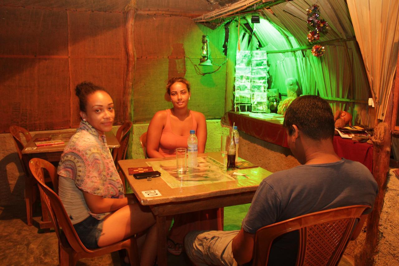 Mowgli Cottage 锡吉里亚 外观 照片